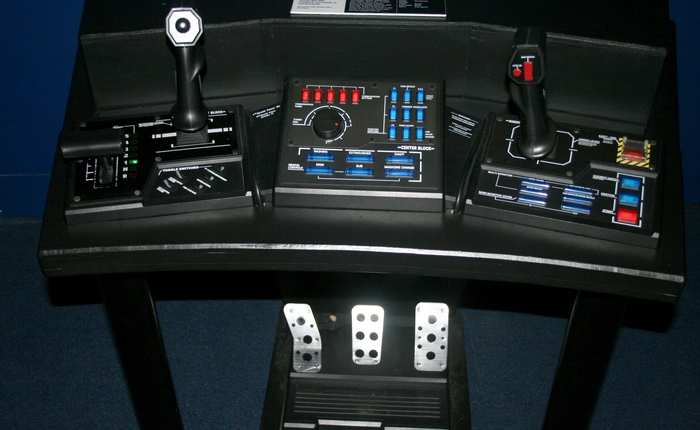 7 bộ điều khiển game quái dị nhất trong lịch sử