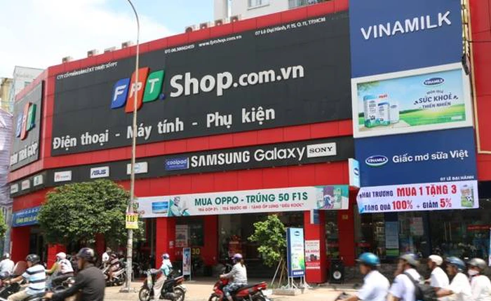 FPT Retail bất ngờ bắt tay với Vinamilk mở chuỗi cửa hàng bán sữa