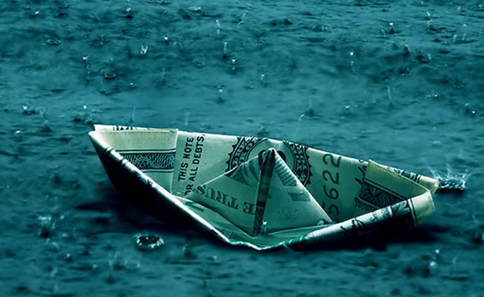 Vì sao đôi khi bạn lỡ dại rồi mà vẫn cố? Đó là vì bạn đã mắc vào hiện tượng "ngụy biện cho chi phí chìm"