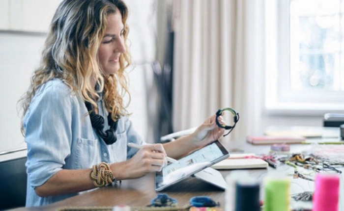 SurfacePhone.com chuyển hướng đến website của Microsoft: chuẩn bị có SurfacePhone?