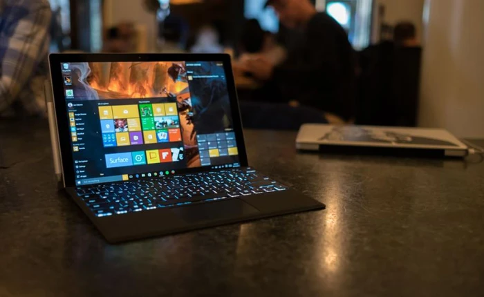 Microsoft giảm giá nhiều phiên bản Surface Pro 4