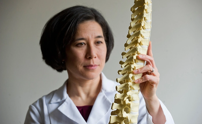 Phát triển thành công cột sống nhân tạo giúp người bị liệt đi lại bình thường