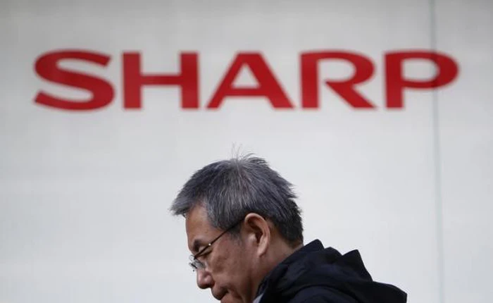 Thương vụ ồn ào giữa Sharp và Foxconn sẽ chốt vào ngày 31/3 tới