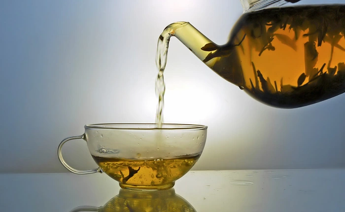 Hiệu ứng vật lý kỳ lạ được khám phá ra từ những cốc trà tầm thường