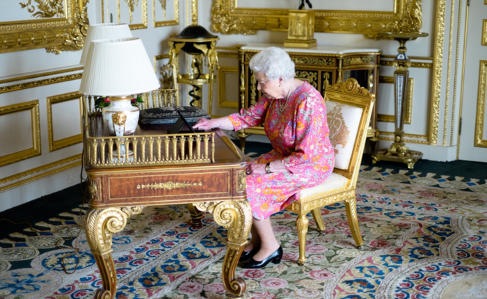 Nữ hoàng Anh cảm ơn những người đã chúc mừng sinh nhật qua iPad hoàng gia