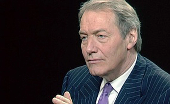 Xem video phỏng vấn một con robot đầu tiên trên thế giới