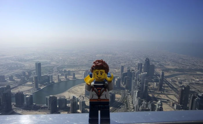 Chiêm ngưỡng sự tráng lệ của Dubai qua góc nhìn của "phượt thủ Lego"