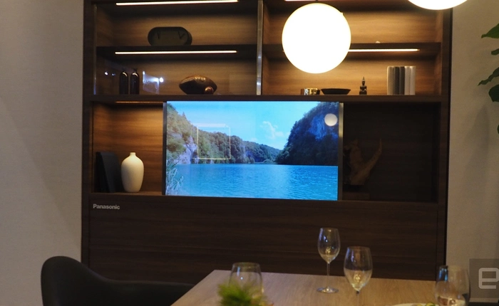 Panasonic giới thiệu mẫu TV có màn hình trong suốt khi không sử dụng