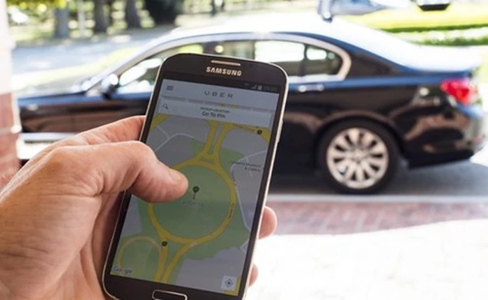 Gắn mào taxi E, nhiều tài xế Uber, Grab sẽ phải bỏ nghề?