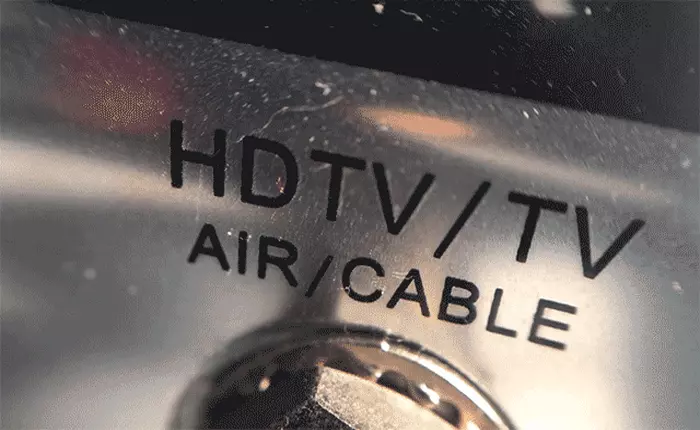 Điều gì sẽ xảy ra nếu đun chảy chiếc TV LCD mà bạn vẫn đang xem hàng ngày?