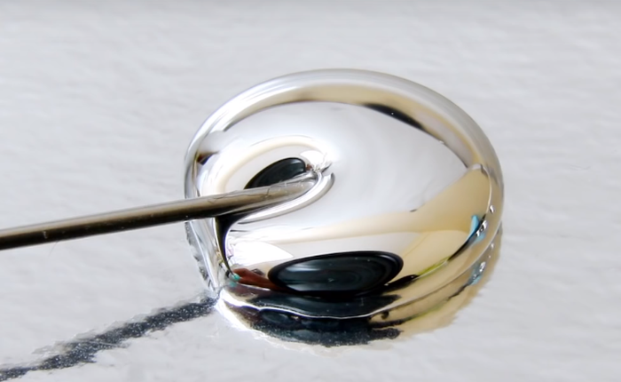 Chế tạo được kim loại lỏng có thể tự di chuyển, liên kết với nhau tạo mạch điện như trong phim Terminator