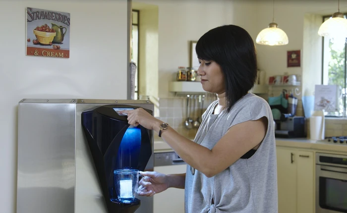 Phát minh thành công máy tạo nước từ không khí