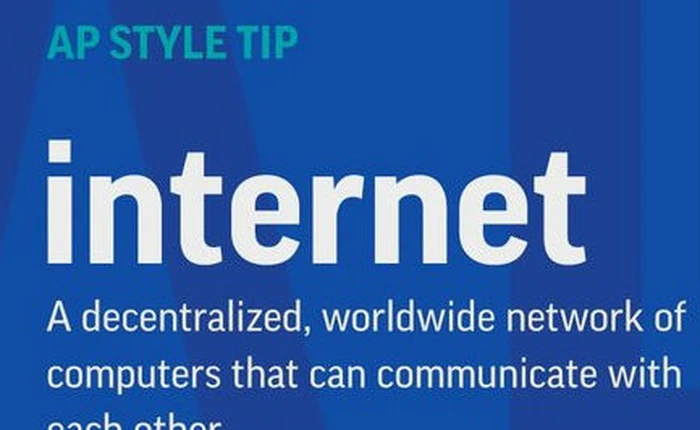 Viết đúng sẽ là Internet hay internet?