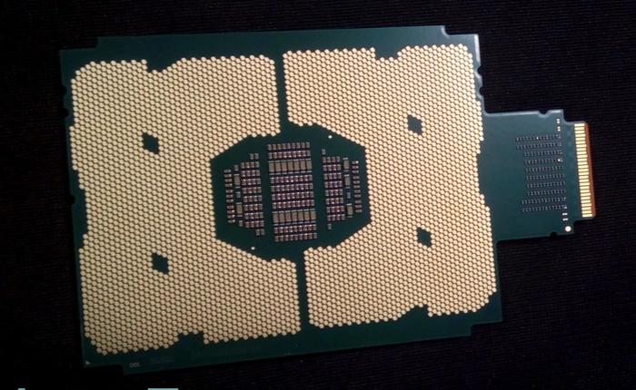 Intel sẽ có CPU Skylake-EX và Knights Landing sử dụng socket LGA 3647, kích thước gấp 4 lần bình thường