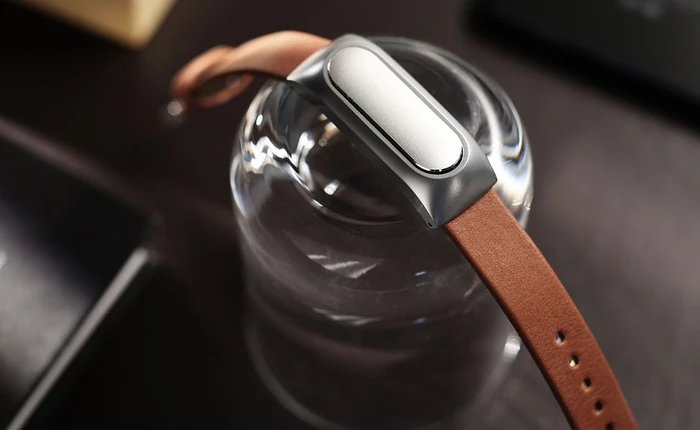 CEO của Xiaomi xác nhận ngày ra mắt chính thức của Xiaomi Max và "nhá hàng" Mi Band 2