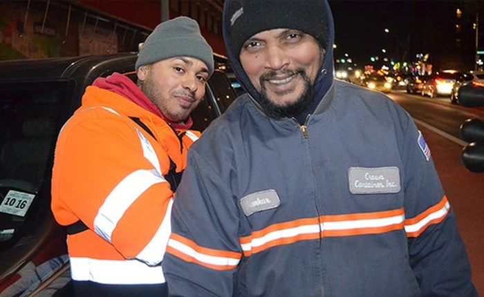 Công nhân thu rác nhận lương 6 con số ở Mỹ