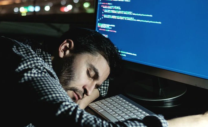 Bộ não sẽ tự hủy hoại chính nó nếu cơ thể thiếu ngủ thường xuyên