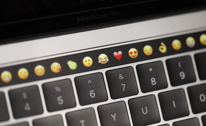 Apple cho biết "cười ra nước mắt" chính là emoji được yêu thích nhất