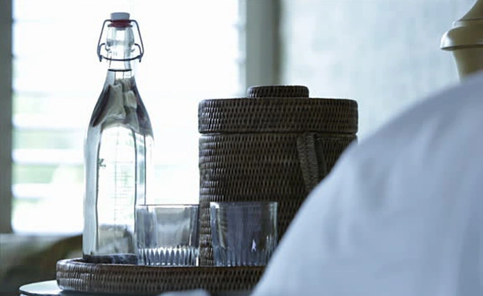 Liệu uống nước đã để qua đêm hoặc lâu hơn sẽ gây hại cho sức khỏe của bạn?