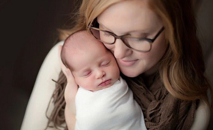 Kỷ lục thế giới: Một bé gái vừa chào đời từ phôi đông lạnh cách đây 24 năm