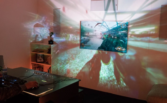 Razer đang tiến hành Ariana: Tham vọng biến cả căn phòng của game thủ thành màn hình chơi game