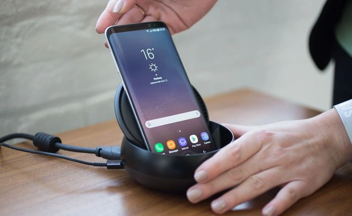 Dock DeX Station biến Galaxy S8 thành máy tính để bàn sẽ có giá 150 USD, lên kệ vào cuối tháng 4