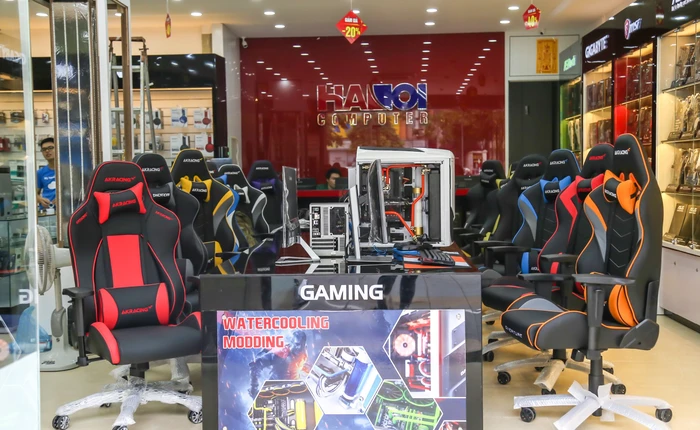 HanoiComputer ra mắt bộ đôi máy tính tản nhiệt nước tuyệt đẹp tại Showroom mới ở Hà Nội