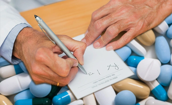 Thủ tướng yêu cầu kiểm tra kê đơn thuốc kháng sinh