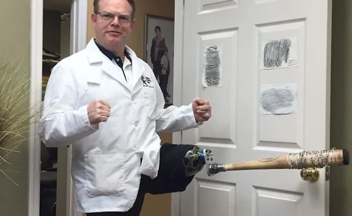 [Vui] Xem xong chùm ảnh hài hước này, chắc chẳng còn ai sợ bệnh viện hay bác sĩ nữa