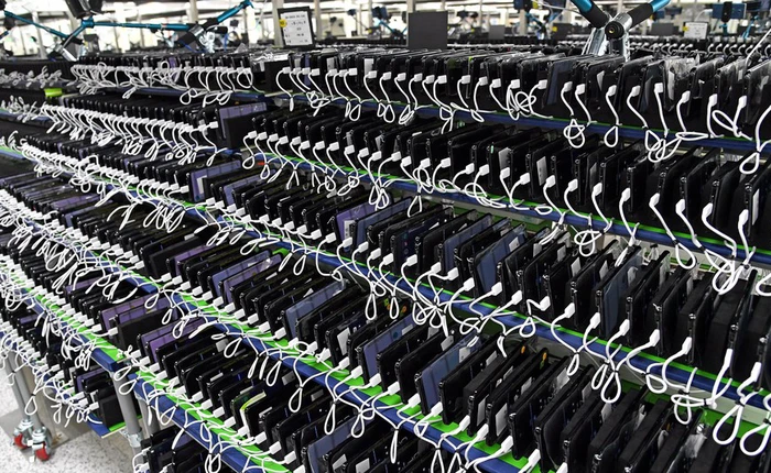 Hình ảnh trong nhà máy sản xuất Galaxy S8 bất ngờ hé lộ vai trò mới của Galaxy Note7