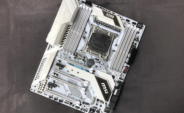 Đánh giá bo mạch chủ MSI X299 Tomahawk Arctic: khác biệt đến từ màu sắc