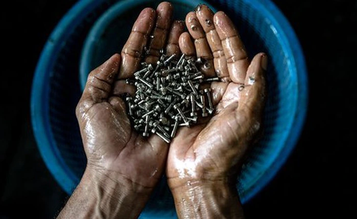 Làm ốc vít cho điện thoại, cổ phiếu công ty này tăng tới 400% chỉ trong 10 tháng qua