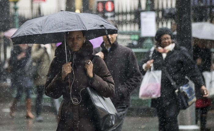 Bài hát chỉ có thể nghe được khi trời mưa của Spotify