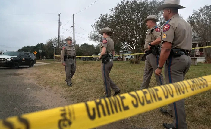 FBI lại tiếp tục không mở khóa được smartphone của kẻ sát hại 26 người tại Texas vừa qua