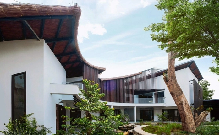 Chiêm ngưỡng nhà quê ra phố: Trông xa mái lá đơn sơ, lại gần mới biết tiện nghi bất ngờ