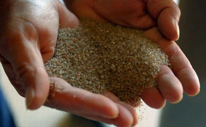 "Nhiều như cát sa mạc" có lẽ không còn đúng nữa: chúng ta còn đang khủng hoảng khan hiếm cát