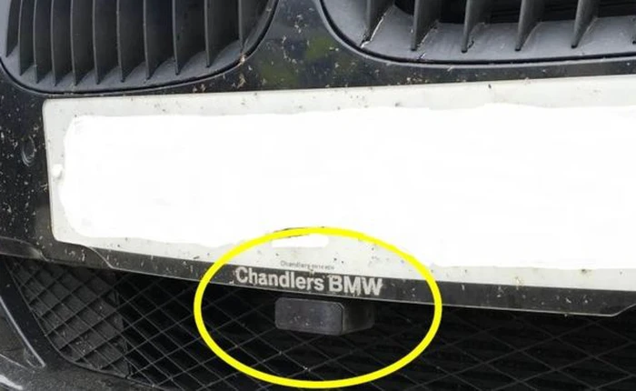 Bị phát hiện gắn lên xe thiết bị làm kẹt camera bắn tốc độ của cảnh sát, anh chàng người Anh nhận quả đắng