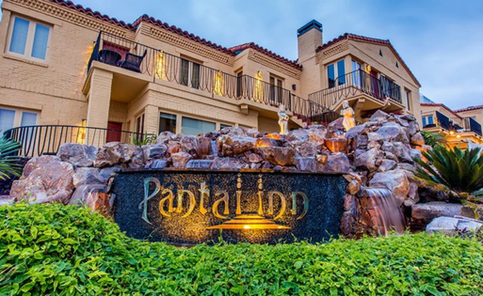 Nếu đã một lần ghé qua San Diego, Mỹ, bạn không thể bỏ qua khách sạn đẹp như mơ này