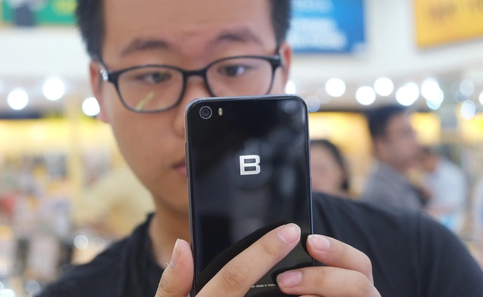 Người dùng bắt đầu trải nghiệm Bphone 2017 từ hôm nay: Ấn tượng tốt, tuy nhiên vẫn chưa đủ "chất" để thuyết phục người dùng iPhone, Galaxy