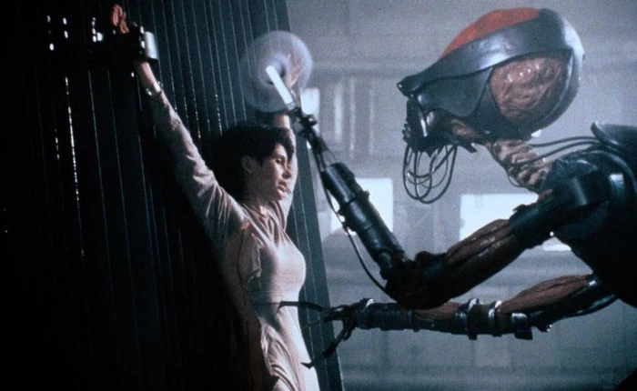 Một con robot trực tiếp gây ra cái chết của một cô gái xấu số, gia đình nạn nhân buộc tội công ty sản xuất