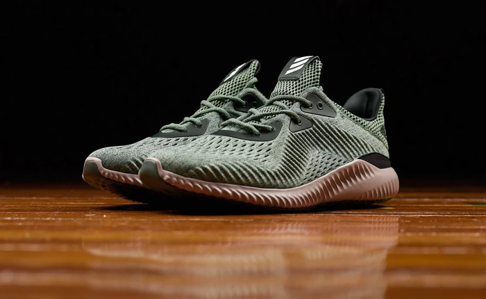 Đánh giá chi tiết adidas AlphaBounce EM: Hiệu năng cao, đa dụng, là lựa chọn "giá mềm" thay thế hoàn hảo cho UltraBOOST