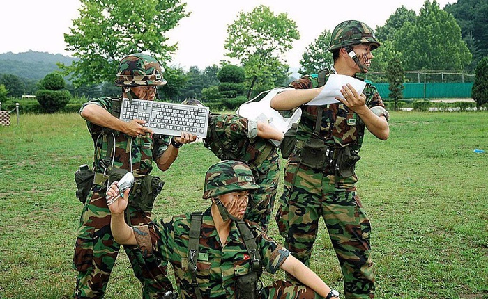 Khoa học chứng minh: Tranh luận trên mạng dễ làm người ta hóa "trẻ trâu", hãy trò chuyện trực tiếp để tránh mất bình tĩnh