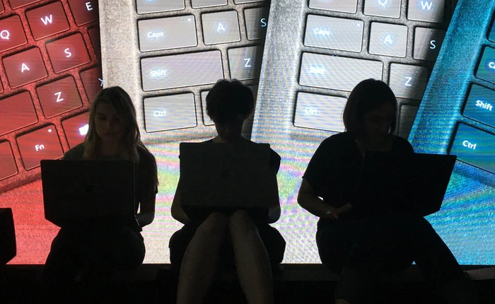 Sếp Microsoft hé lộ về Surface Pro 4 mới trước thềm sự kiện phần cứng diễn ra ở Thượng Hải