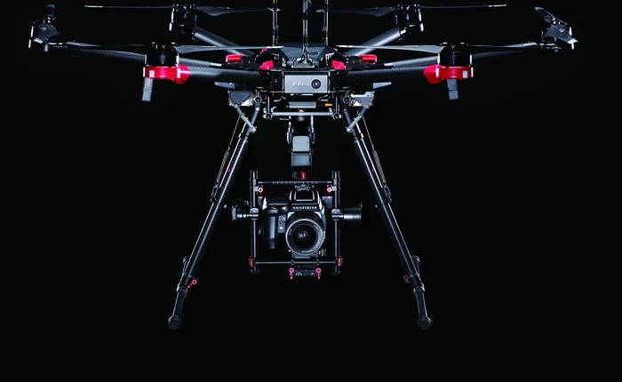 DJI và Hasselblad giới thiệu drone gắn camera 100 MP, giá chỉ gần 1 tỷ