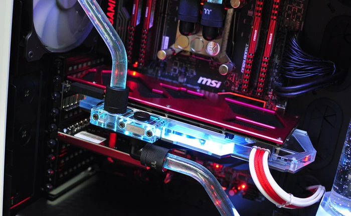 Chiêm ngưỡng bộ máy tính 110 triệu đồng: đến ống tản nhiệt nước cũng phải RGB