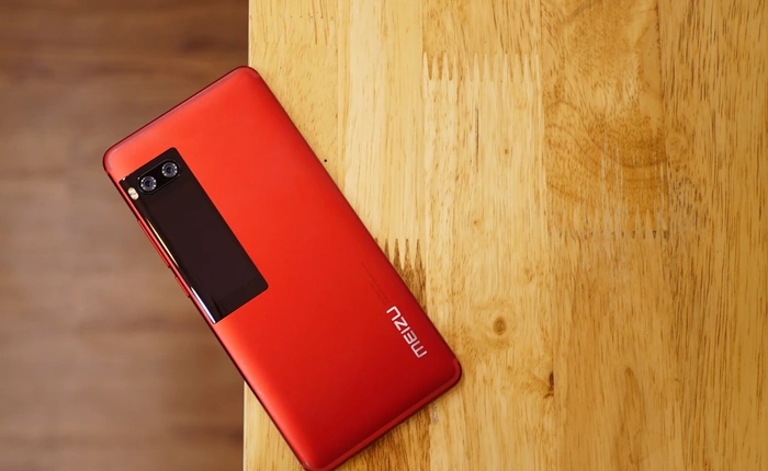 Trên tay Meizu Pro 7 tại VN: Màn hình phụ độc đáo, camera kép hỗ trợ xóa phông, rất tiếc lại dùng chip MediaTek