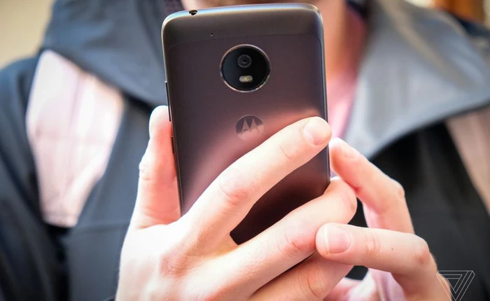 [MWC 2017] Lộ diện mọi thông số chi tiết về thiết kế kim loại cao cấp mới cùng giá rẻ bất ngờ của bộ đôi Moto G5/G 5 Plus