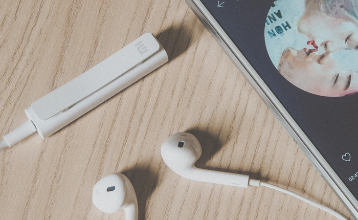 Tặng bạn đọc phụ kiện Mi Audio Receiver cực hay ho, giúp biến tai nghe có dây thành không dây!