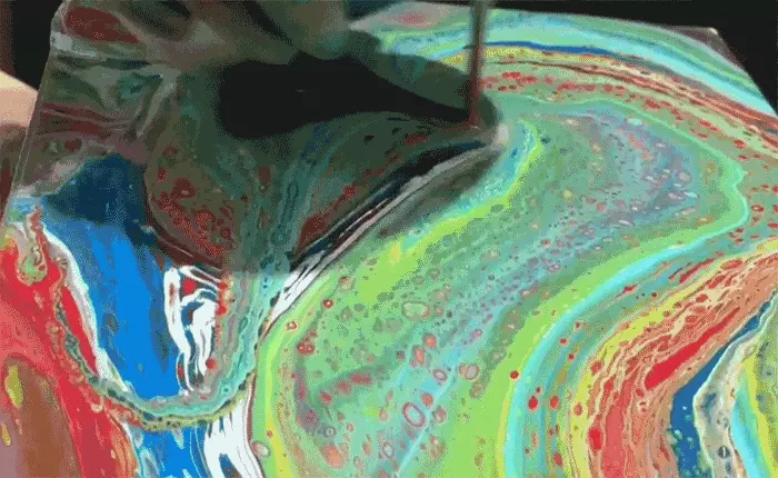 Mãn nhãn với nghệ thuật tạo ảnh bằng sơn cực kỳ ảo diệu của cô hoạ sĩ tài năng