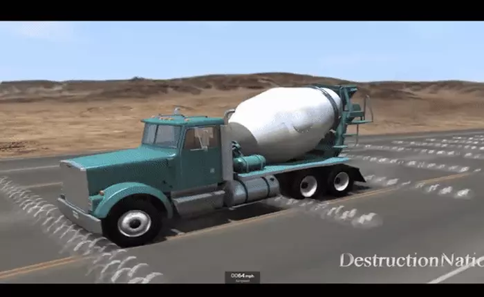 Sẽ ra sao khi lái ô tô với vận tốc 160km/h lao qua 100 gờ giảm tốc?